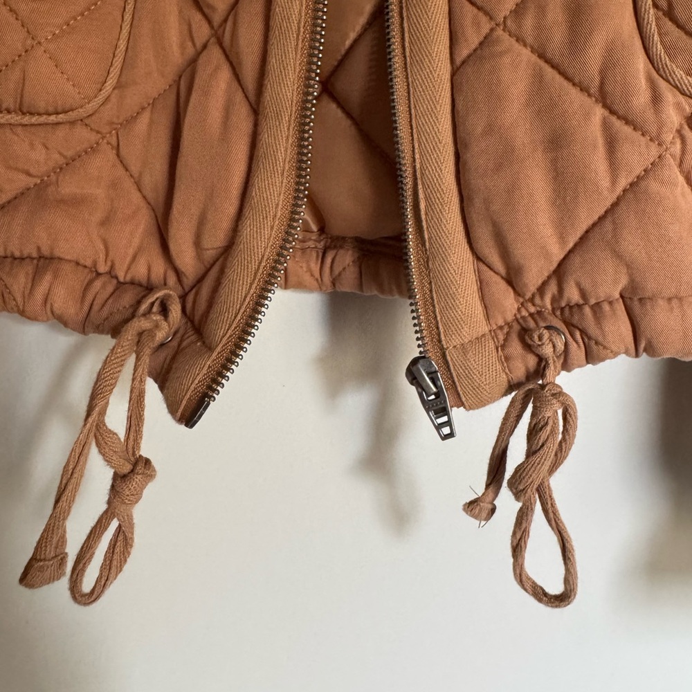 Blank NYC Tan Camel Cropped Quilted Jacket - Picture 3 of 6